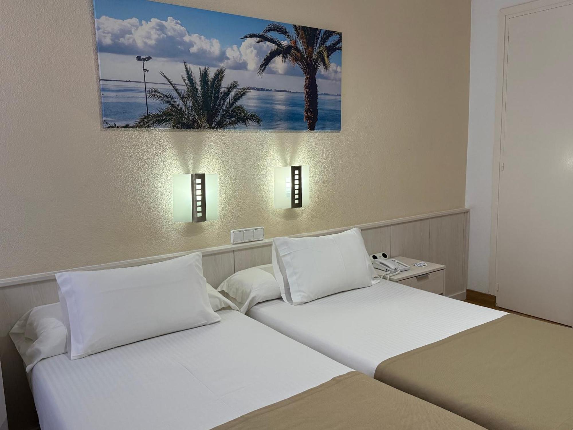 Hotel Neptuno San Pedro del Pinatar Szoba fotó